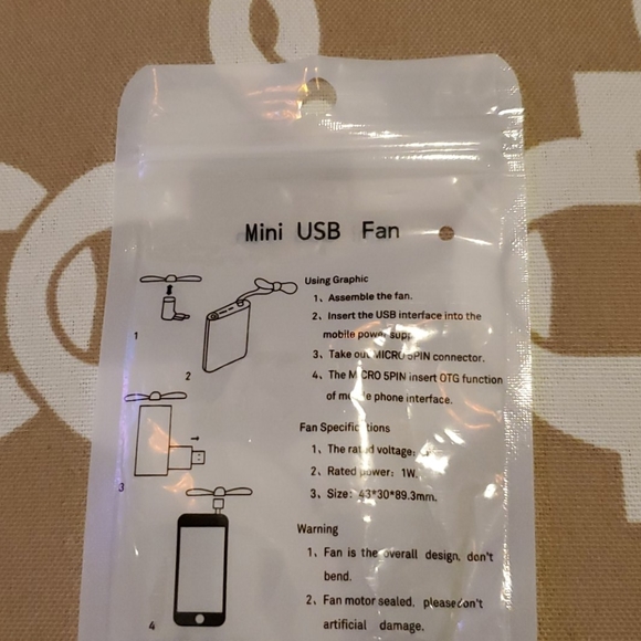Mini USB Fan/ for IPhone - Picture 3 of 3